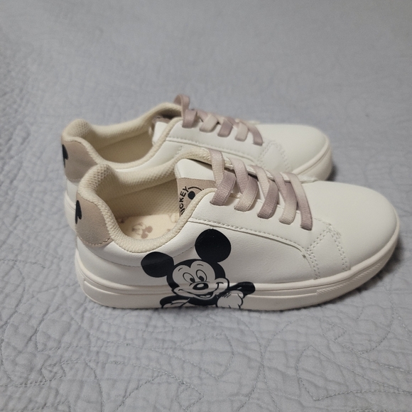 Disney Kids Sneakers - Cream with Mickey Mouse - Picture 3 of 6